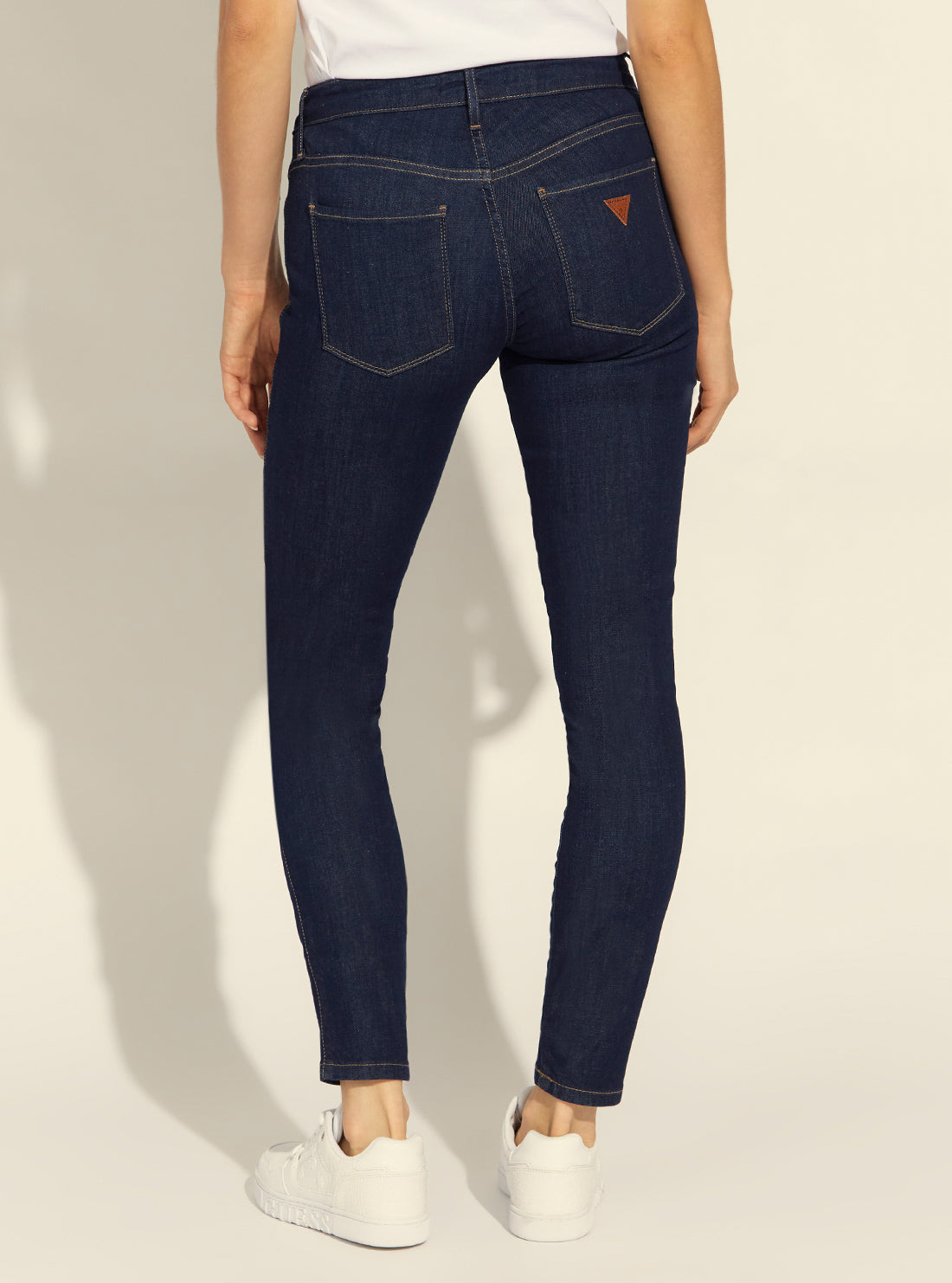 Low-Rise Sexy Curve Denim Jeans in Balea Wash